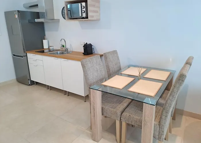 Precioso En Nervion Σεβίλλη